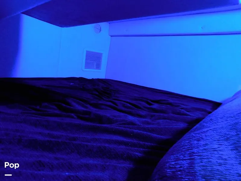 Slide: The Image of Peace of mind: Ask for a complimentary BoatHistoryReport report ($39.99 value) - I1