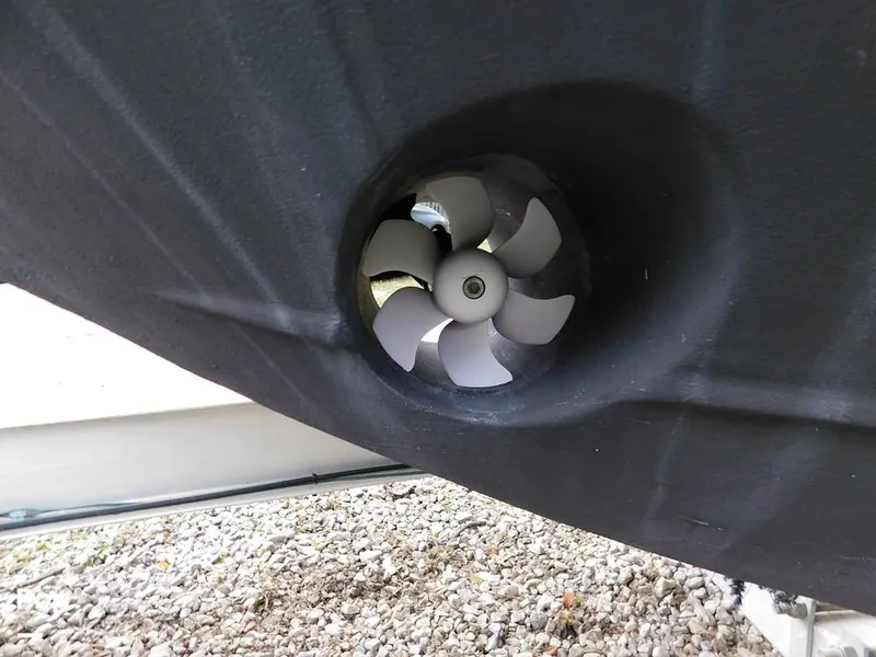 Slide: The Image of Thruster - Bow - 16016206