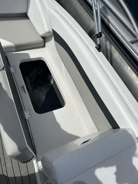 Slide: The Image of Starcraft Marine 171 SVX 2025 - 13