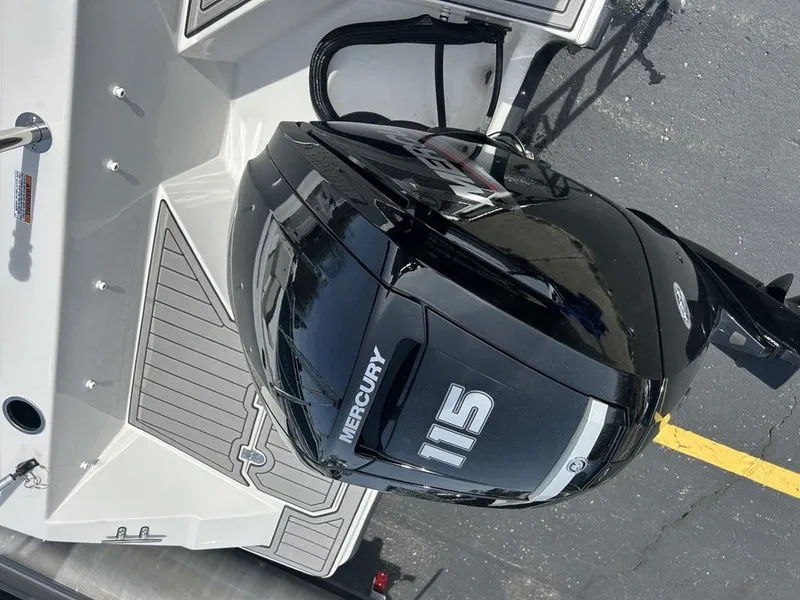 Slide: The Image of Starcraft Marine 171 SVX 2025 - 7