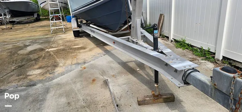 Slide: The Image of Regulator Marine 23 FS 2005 - 15839087