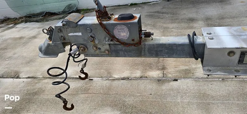 Slide: The Image of Regulator Marine 23 FS 2005 - 15839090