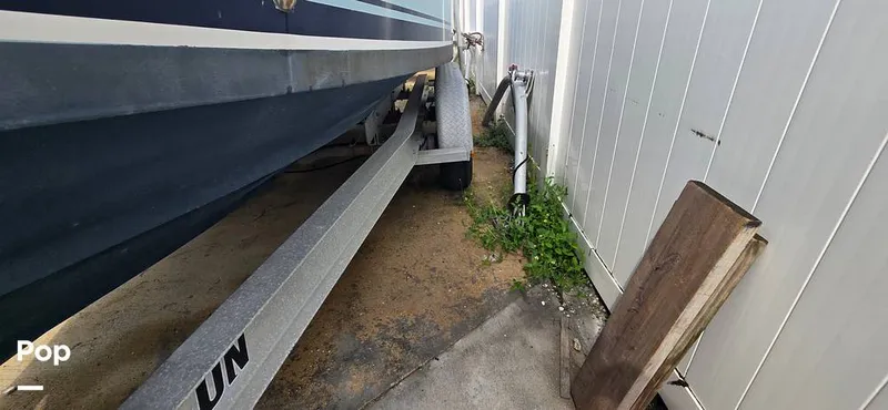 Slide: The Image of Regulator Marine 23 FS 2005 - 15839100