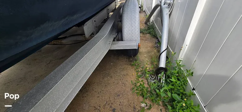 Slide: The Image of Regulator Marine 23 FS 2005 - 15839101