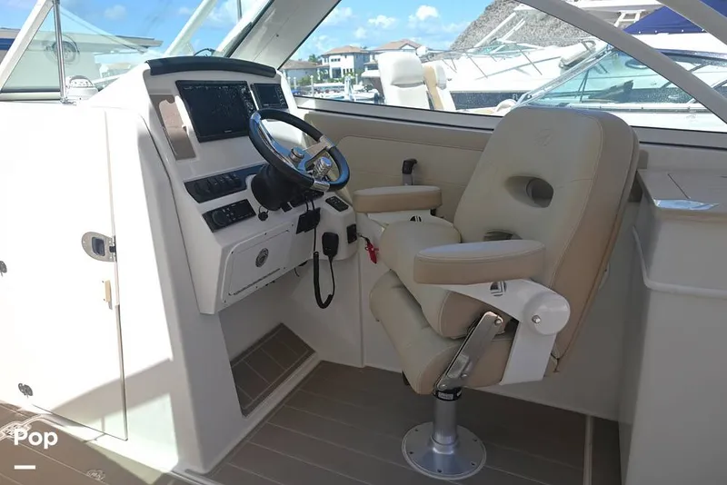 Slide: The Image of Sailfish 245 DC 2021 - 15884807