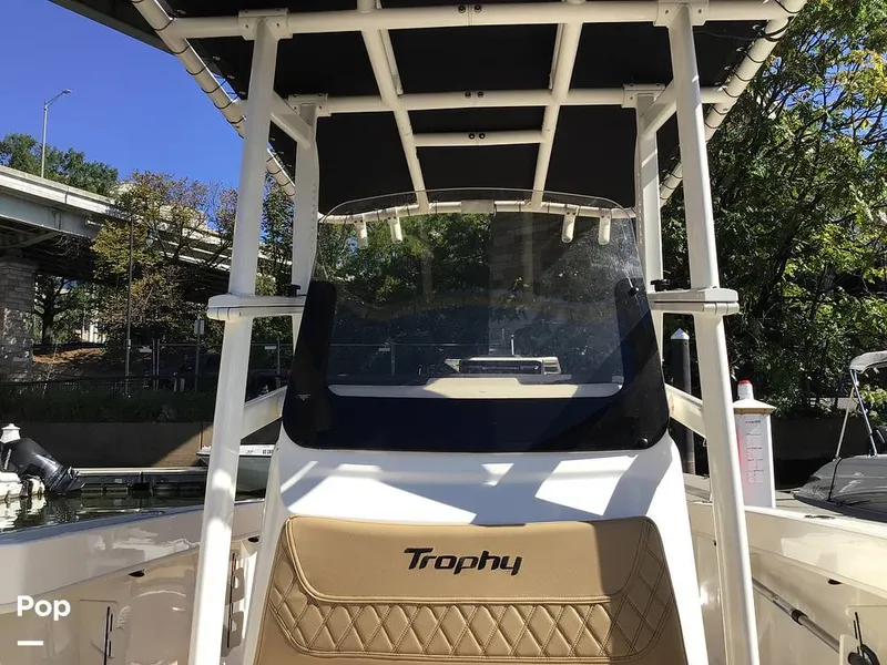 Slide: The Image of Trophy 22CC 2024 - 15818162