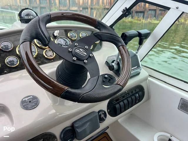 Slide: The Image of Cruisers Yachts 3275 2002 - 15974496