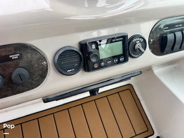 Slide: The Image of Cruisers Yachts 3275 2002 - 15974498