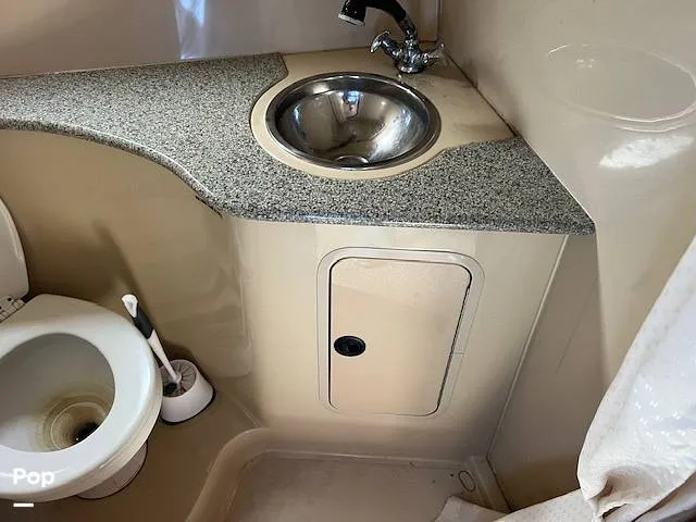 Slide: The Image of Cruisers Yachts 3275 2002 - 15974513