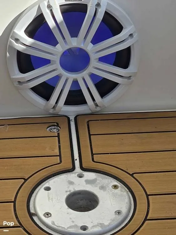 Slide: The Image of Cruisers Yachts 3275 2002 - 15974491