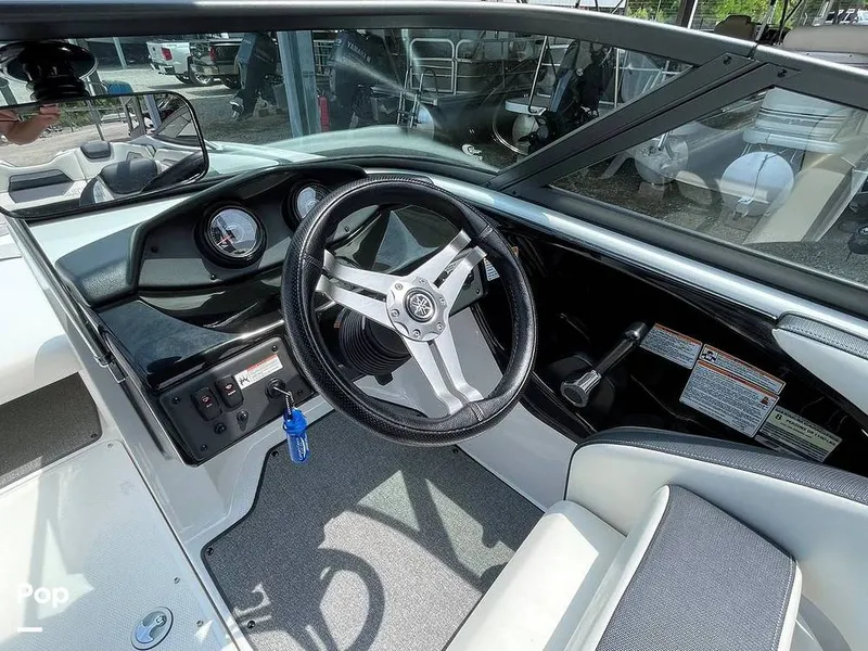 Slide: The Image of Yamaha AR195 2018 - 15819206