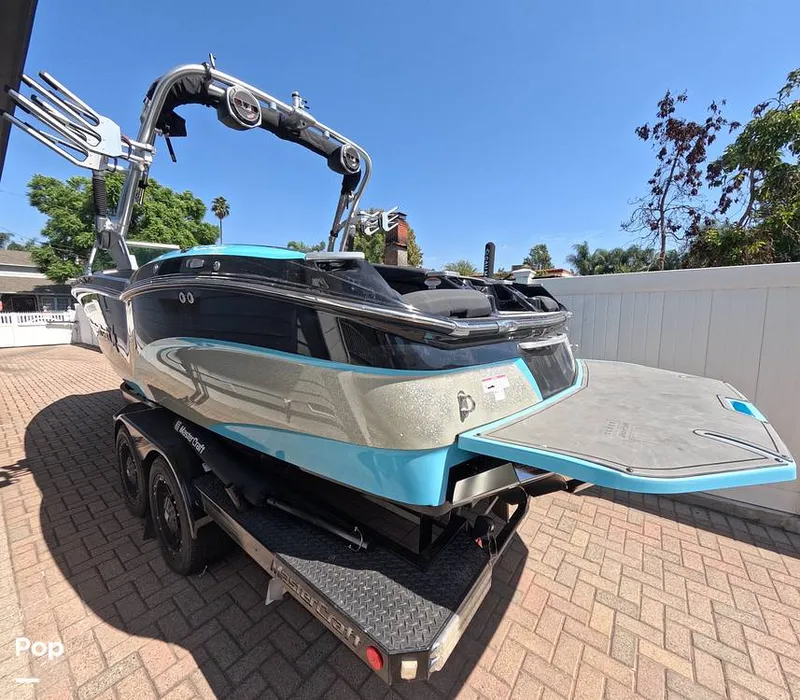 Slide: The Image of Mastercraft X23 2018 - 15905519