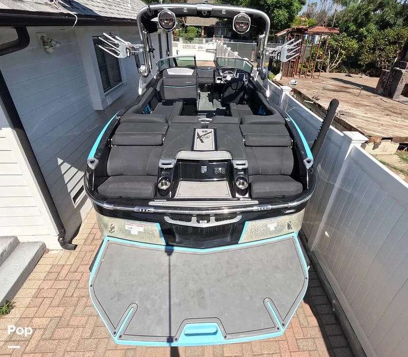 Slide: The Image of Mastercraft X23 2018 - 15905538