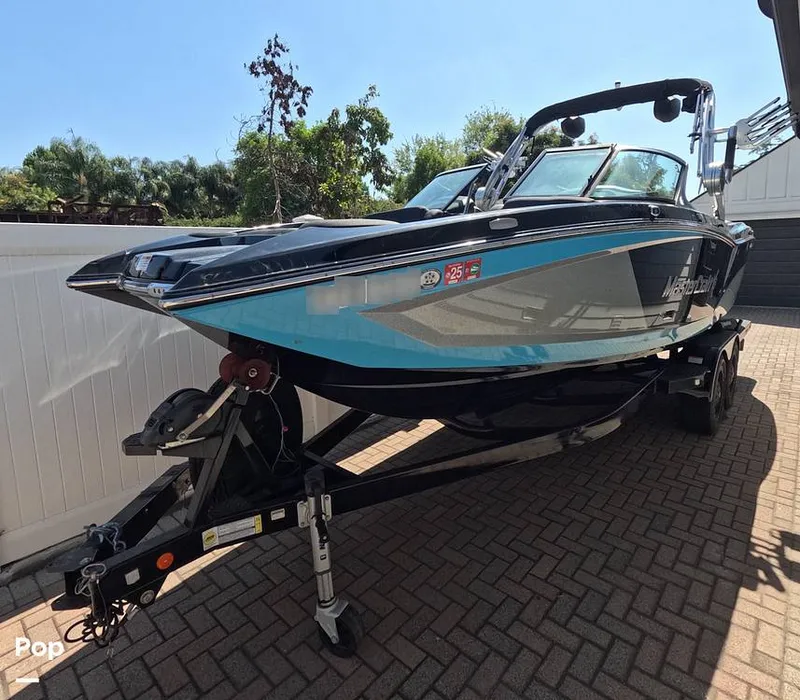 Slide: The Image of Mastercraft X23 2018 - 15905542