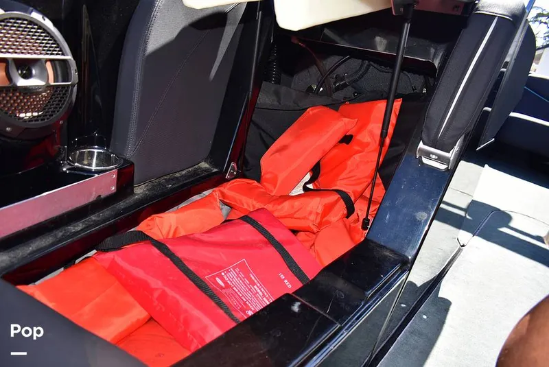 Slide: The Image of Mastercraft X23 2018 - 15905558