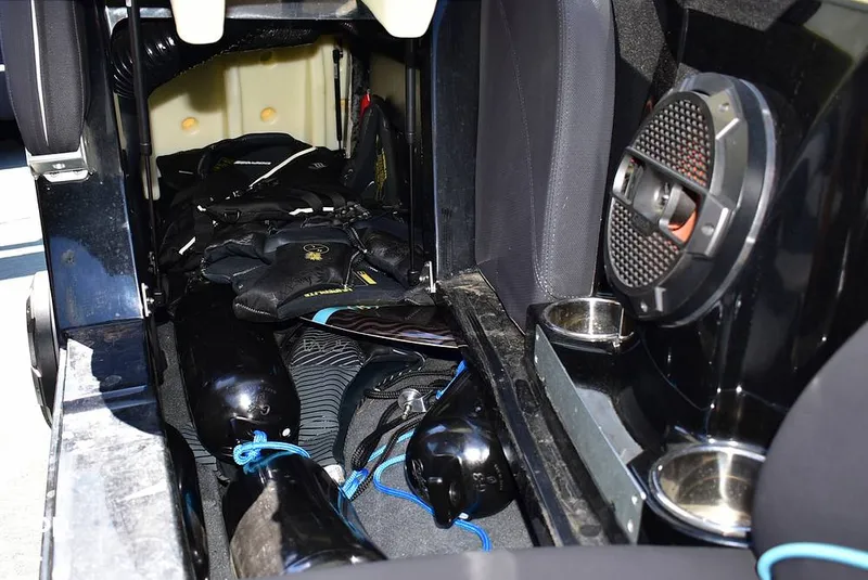 Slide: The Image of Mastercraft X23 2018 - 15905559