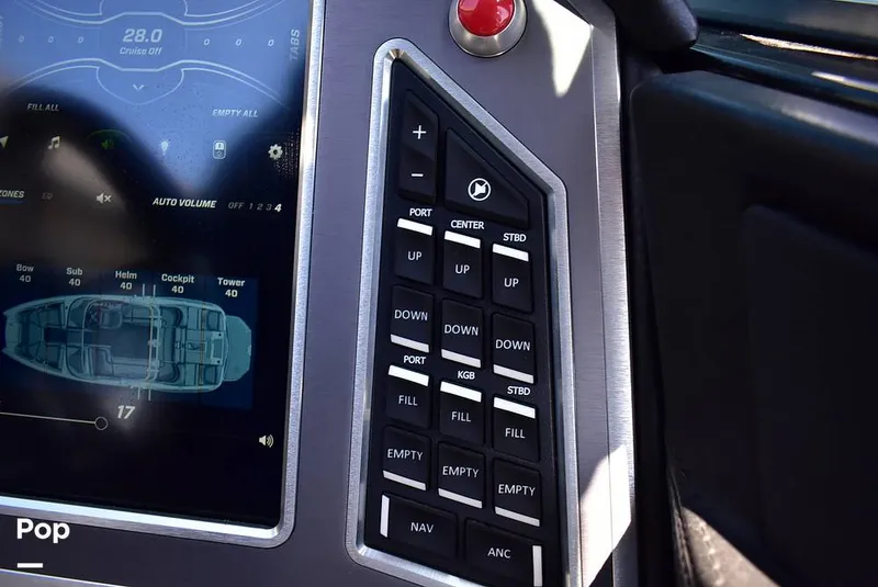 Slide: The Image of Mastercraft X23 2018 - 15905569