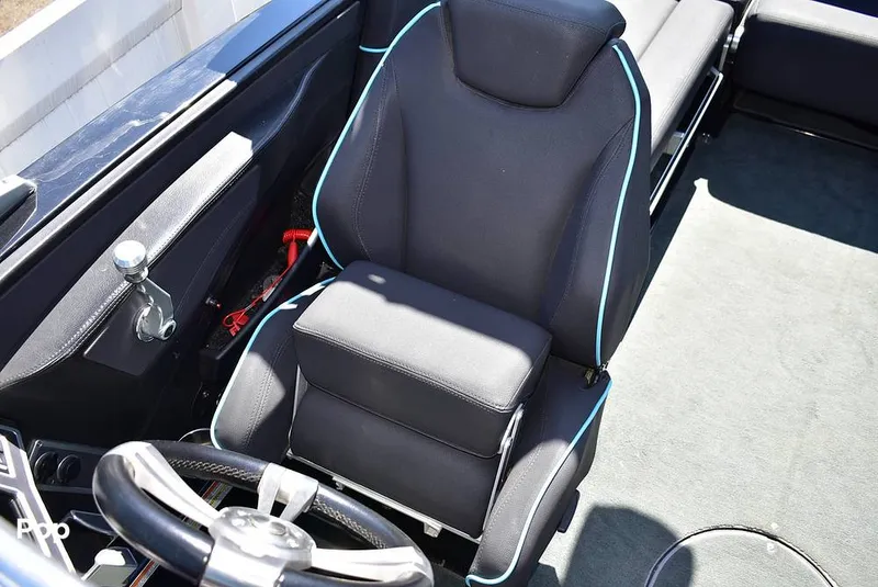 Slide: The Image of Mastercraft X23 2018 - 15905574