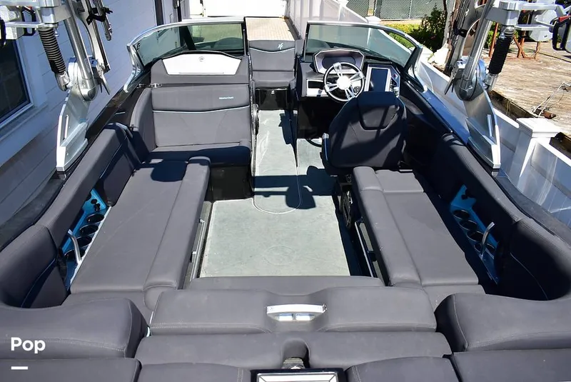 Slide: The Image of Mastercraft X23 2018 - 15905577