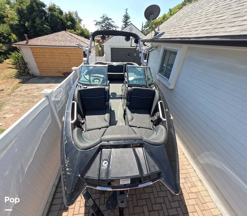 Slide: The Image of Mastercraft X23 2018 - 15905522