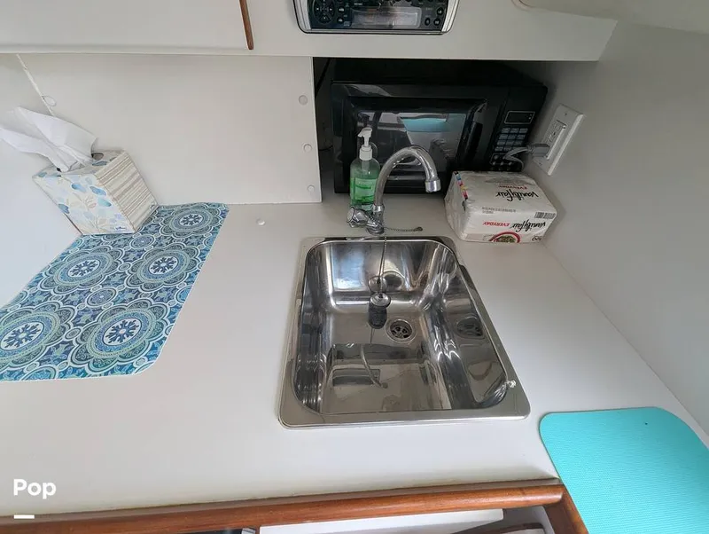 Slide: The Image of Tiara 2900 Coronet Harbor Edition 2001 - 15839259