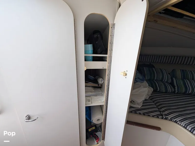 Slide: The Image of Tiara 2900 Coronet Harbor Edition 2001 - 15839264