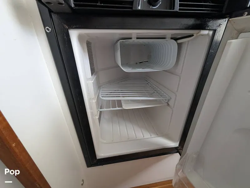 Slide: The Image of Tiara 2900 Coronet Harbor Edition 2001 - 15839278