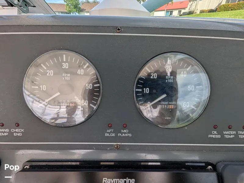 Slide: The Image of Tiara 2900 Coronet Harbor Edition 2001 - 15839148