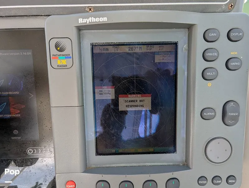 Slide: The Image of Tiara 2900 Coronet Harbor Edition 2001 - 15839150