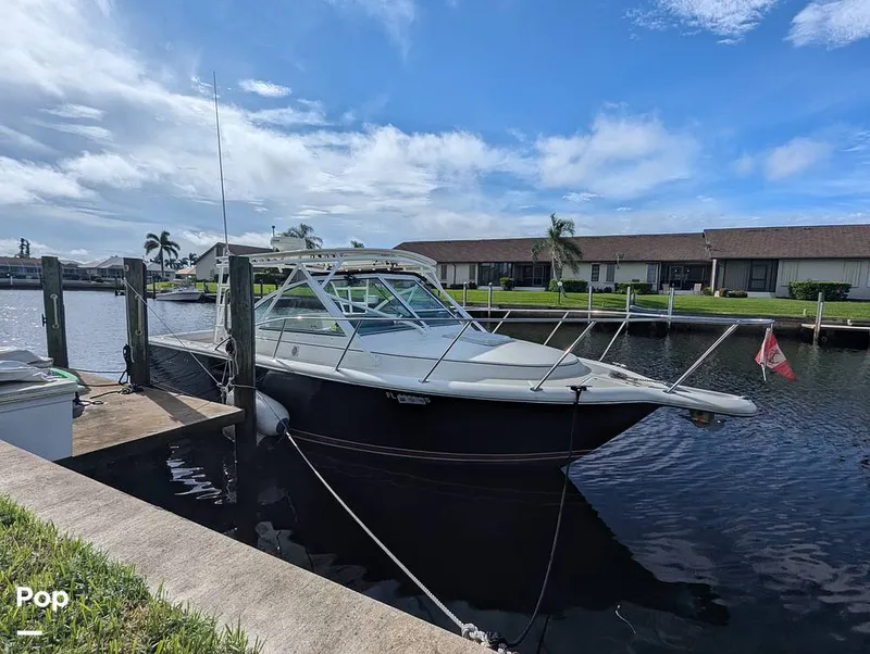 Slide: The Image of Tiara 2900 Coronet Harbor Edition 2001 - 15839133