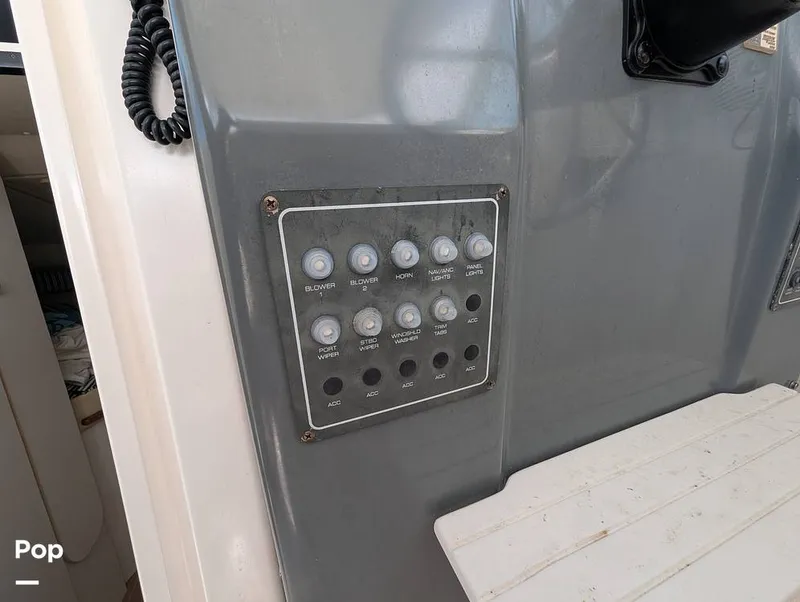 Slide: The Image of Tiara 2900 Coronet Harbor Edition 2001 - 15839155