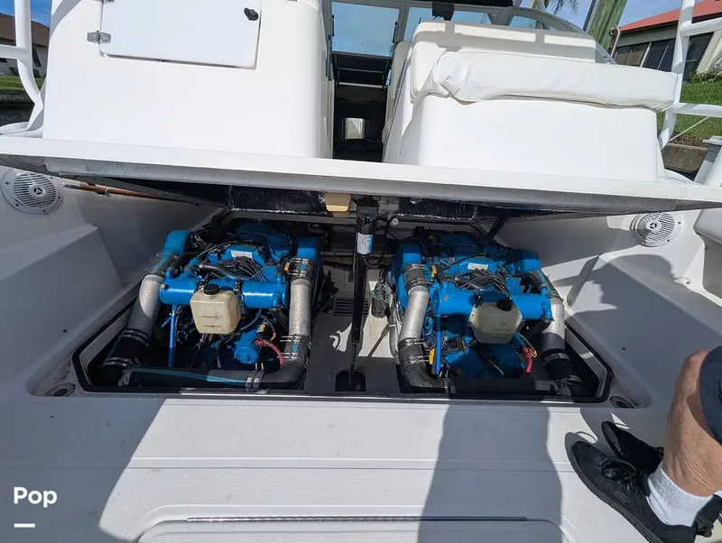 Slide: The Image of Tiara 2900 Coronet Harbor Edition 2001 - 15839160