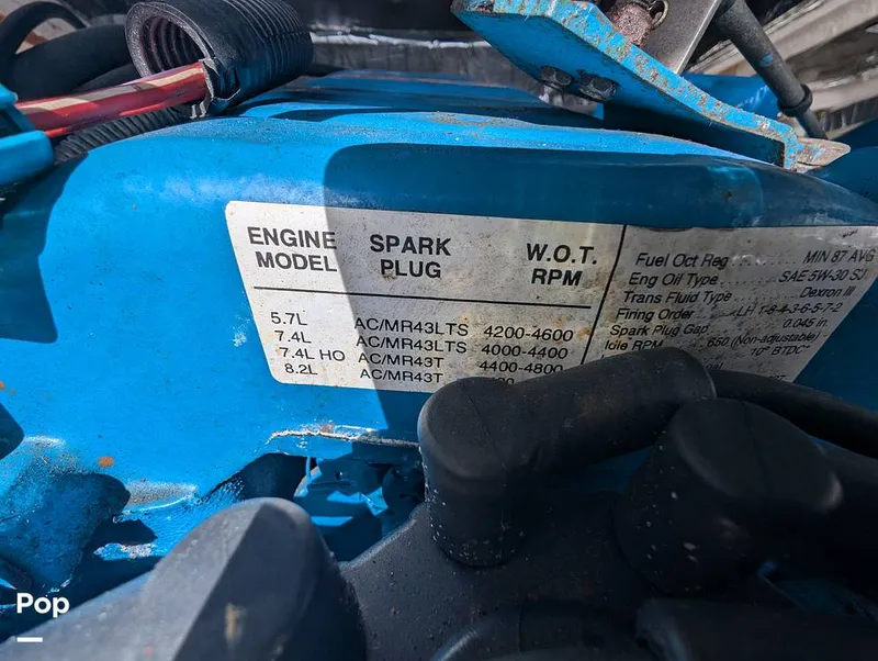 Slide: The Image of Tiara 2900 Coronet Harbor Edition 2001 - 15839162