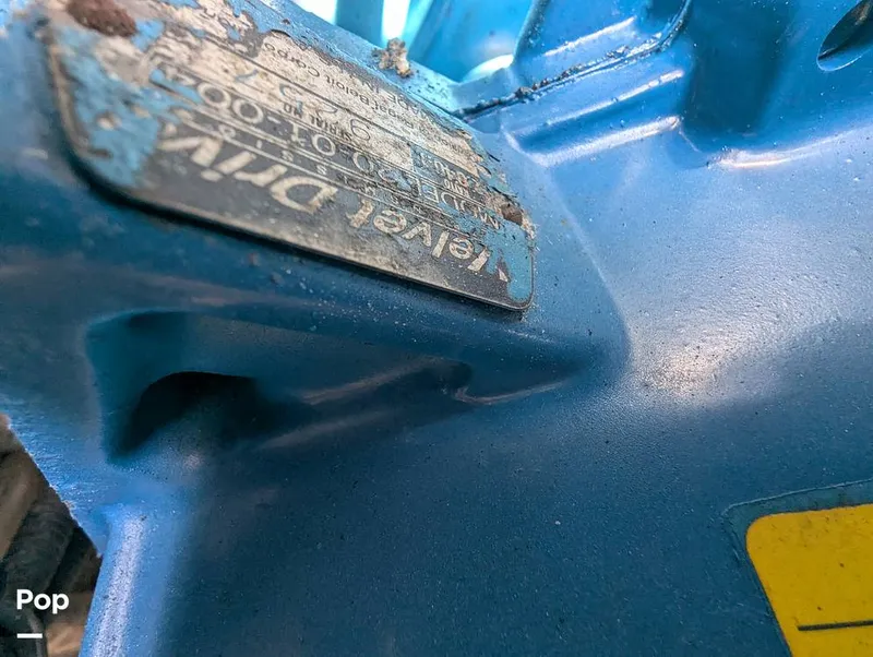 Slide: The Image of Tiara 2900 Coronet Harbor Edition 2001 - 15839164