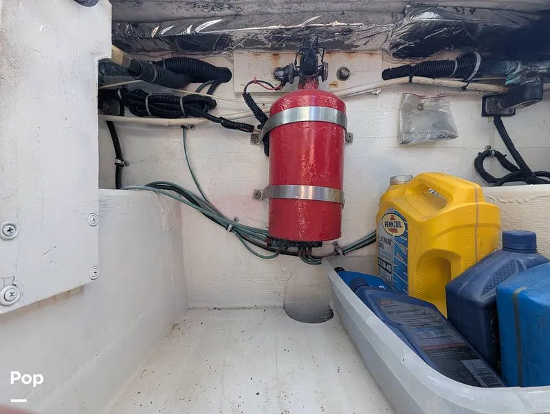 Slide: The Image of Tiara 2900 Coronet Harbor Edition 2001 - 15839183