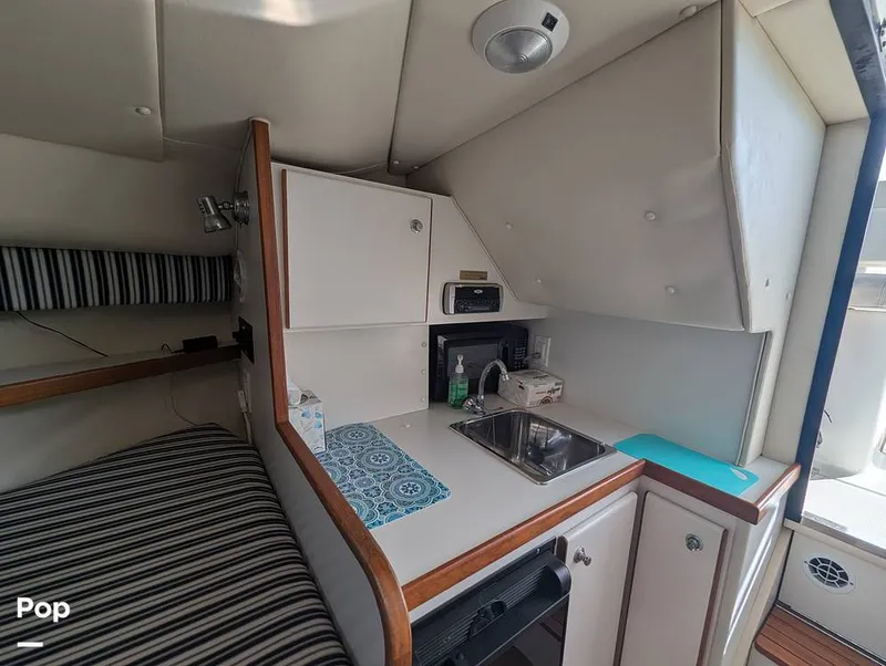 Slide: The Image of Tiara 2900 Coronet Harbor Edition 2001 - 15839137