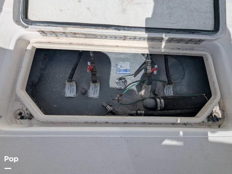 Slide: The Image of Tiara 2900 Coronet Harbor Edition 2001 - 15839215