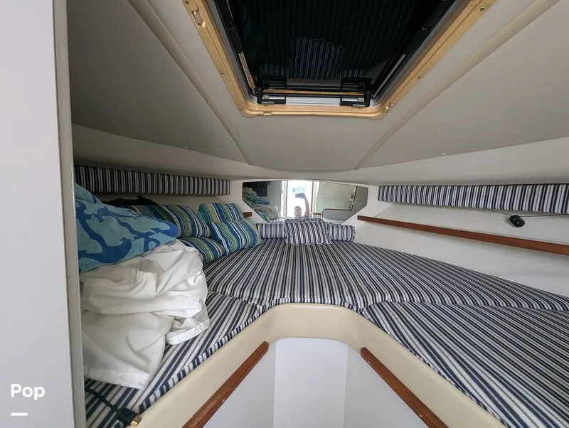 Slide: The Image of Tiara 2900 Coronet Harbor Edition 2001 - 15839249