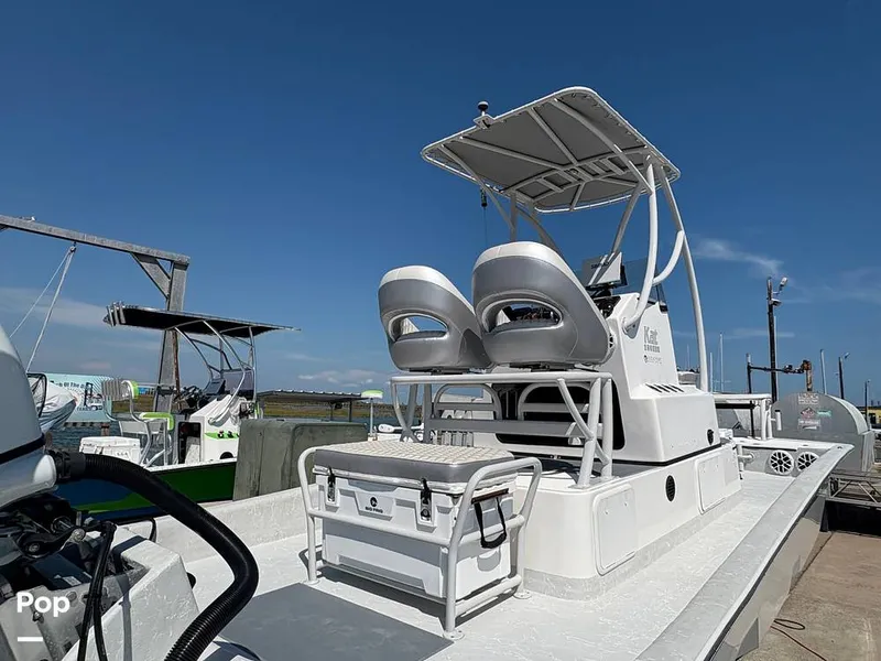 Slide: The Image of T-top/nav Light - 15870314