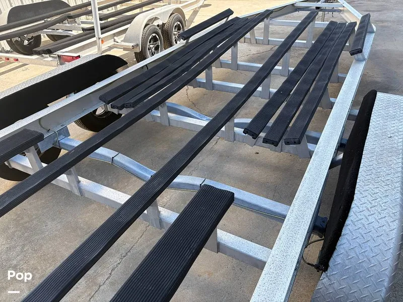 Slide: The Image of Trailer - 15870329