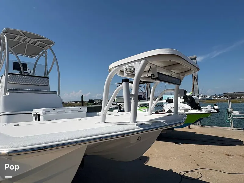 Slide: The Image of Bow Casting Platform With Light Bar - 15870345