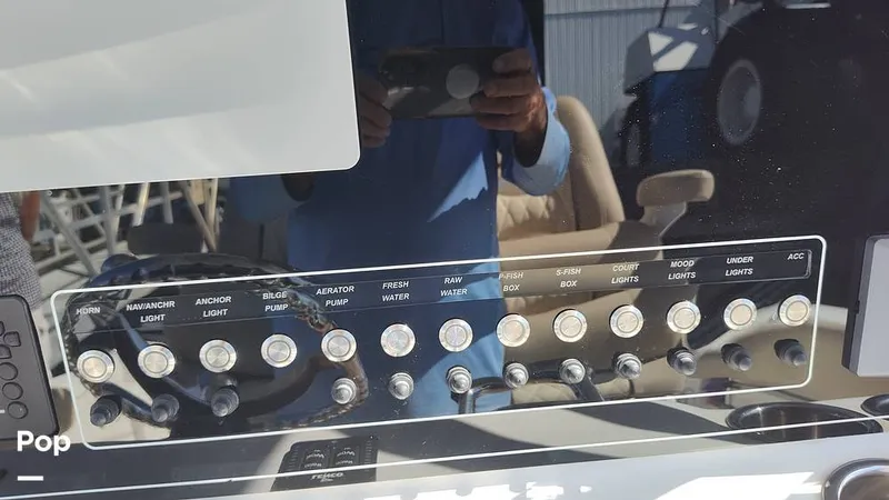 Slide: The Image of Sea Fox Commander 288 2017 - 15852350