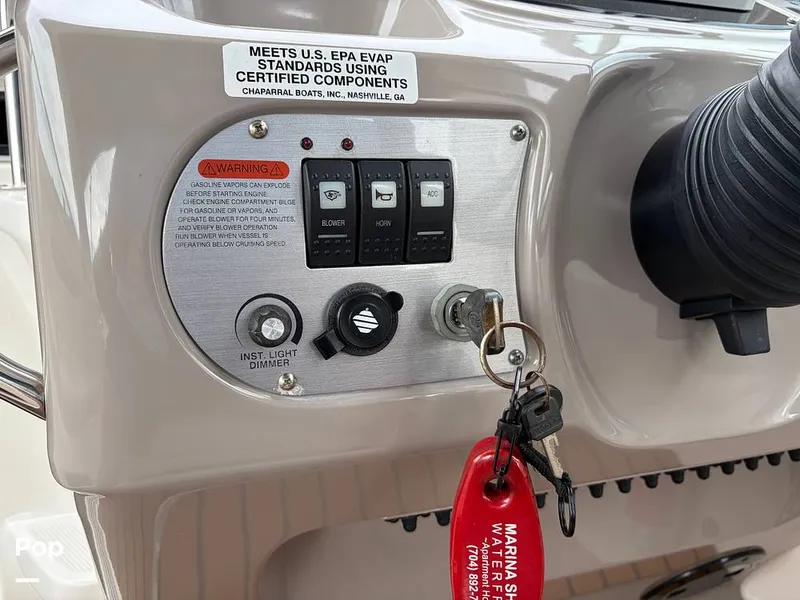 Slide: The Image of Chaparral 270 Signature 2010 - 16374337