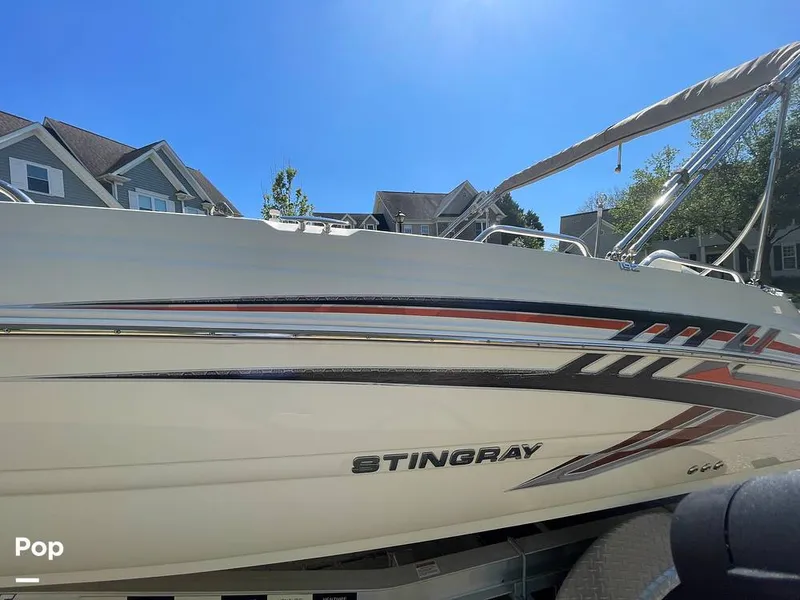 Slide: The Image of Stingray 192SC 2019 - 16341160