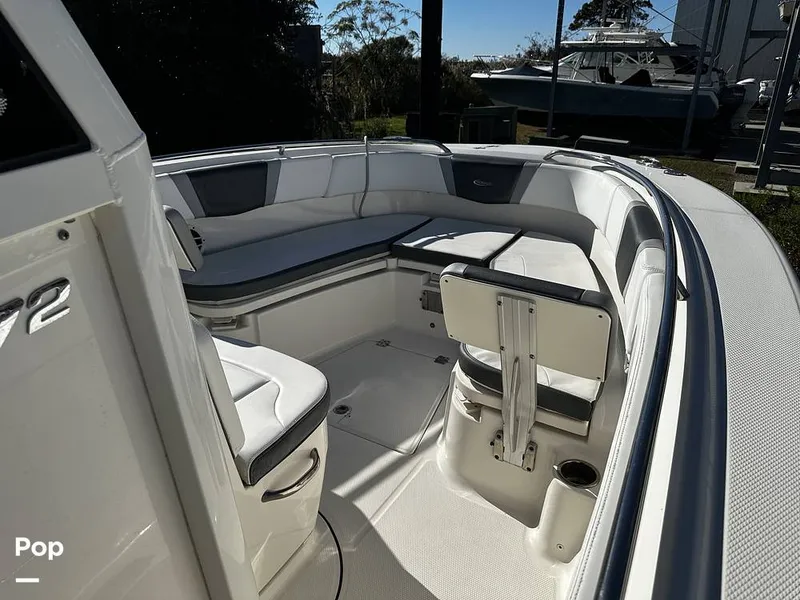 Slide: The Image of Robalo R272 2021 - 16082079