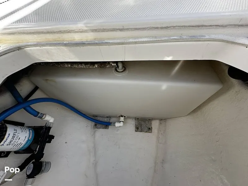 Slide: The Image of Robalo R272 2021 - 16082101