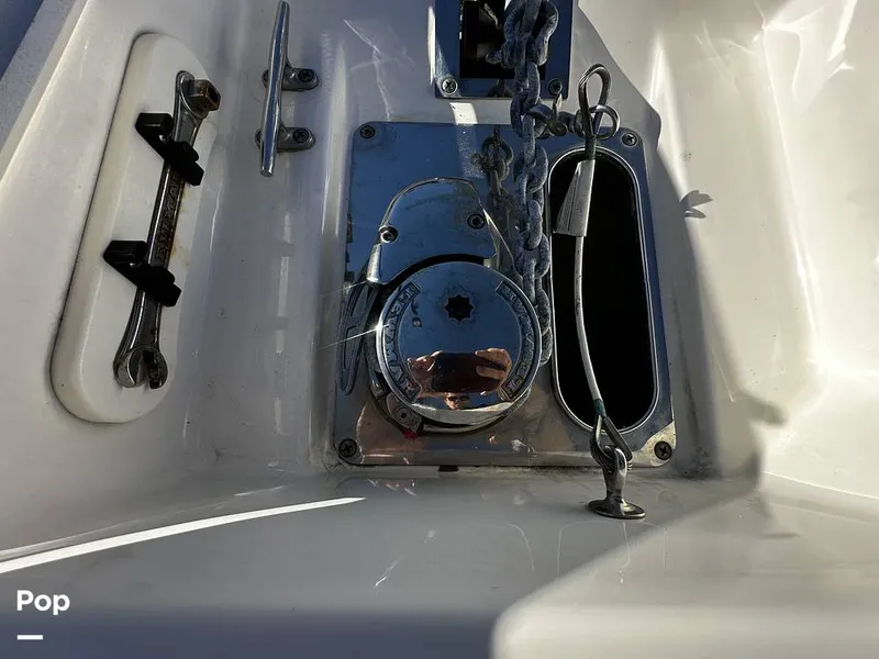 Slide: The Image of Robalo R272 2021 - 16082104