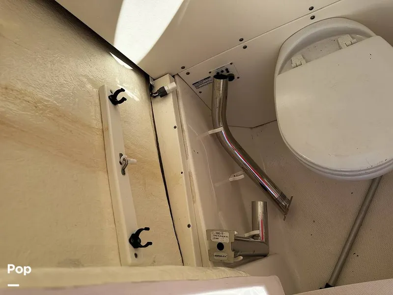 Slide: The Image of Robalo R272 2021 - 16082119