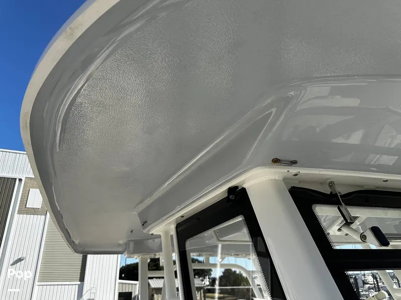 Slide: The Image of Robalo R272 2021 - 16082127