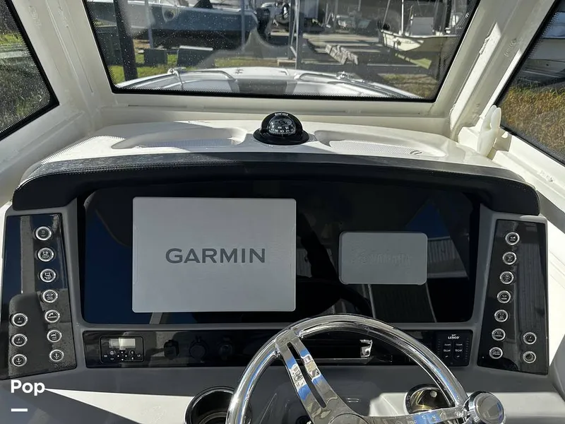 Slide: The Image of Robalo R272 2021 - 16082141